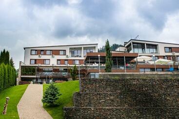 هتل Roser House Boutique   Pe Malul Lacului Colibita