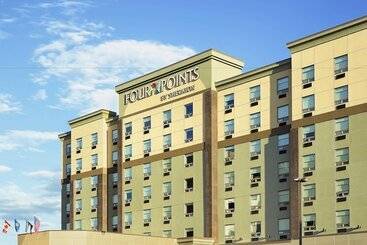 هتل Four Points By Sheraton Calgary Airport