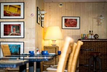 هتل Hôtel La Galiote En Ré