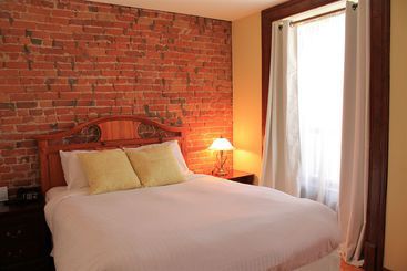 هتل روستایی Auberge de la Place Royale