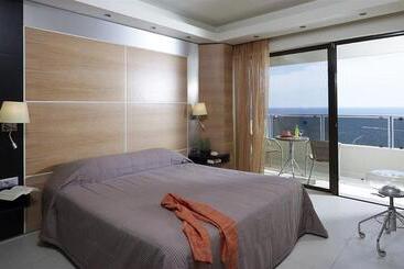 هتل Esperos Mare Resort & Spa