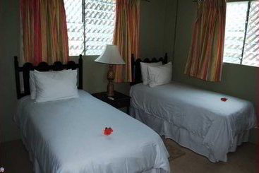 هتل Golden Cove Resort