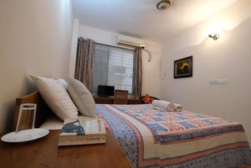 هتل Green House Guest House