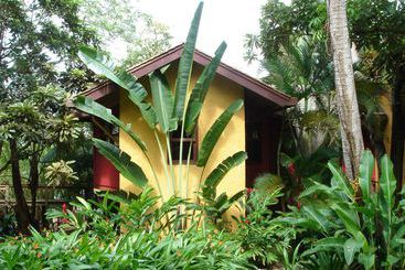 هتل Mayoka Lodge