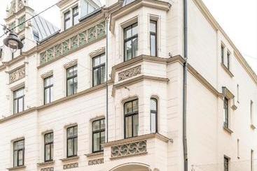 هتل Rixwell Terrace Design
