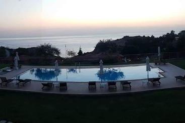 Molivos Sunset Apartments