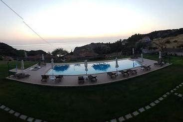 Molivos Sunset Apartments