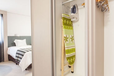هتل Esuites Sion  Savassi