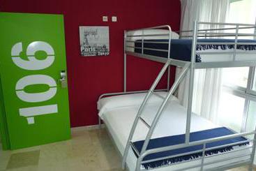 The Hub 4you Hostel & Bar