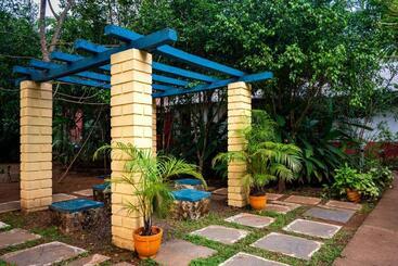 酒店 Dandeli Resorts Inn