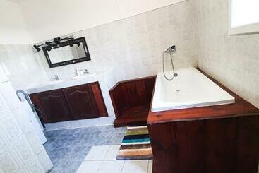 تختخواب و صبحانه L Auberge De L île : Chambres D Hôtes