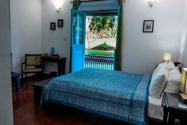 هتل Island House Goa
