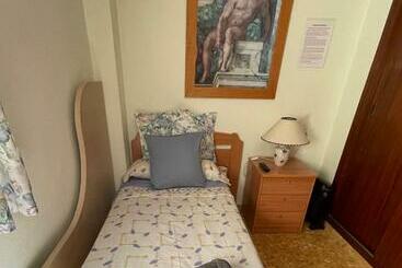 ユースホステル Habitaciones En Gandia A 5 Min Del Centro Histórico