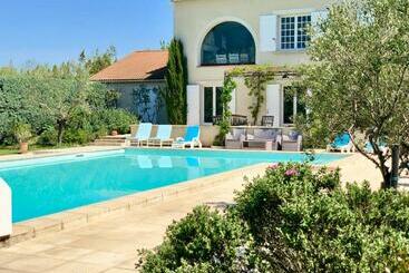 تختخواب و صبحانه Le Clos Des Vergers