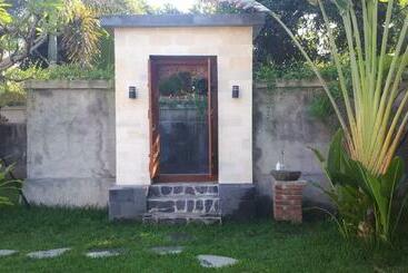 پانسیون Gede House Tejakula