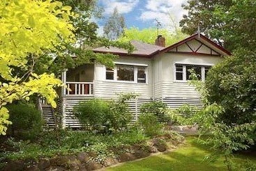 هتل Adeline Bed And Breakfast
