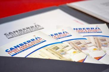 هتل Canberra Short Term & Holiday Accommodation