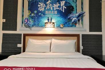 هتل Mega Inn