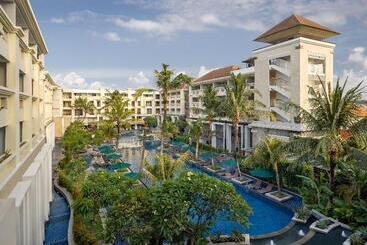 호텔 Sanur Resort Watujimbar