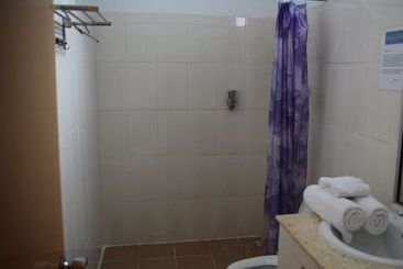 هتل Beach Club Resort