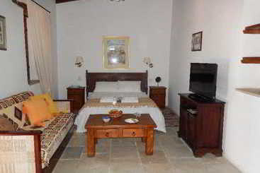 هتل روستایی Niki S House