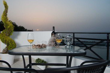 هتل Castello Apartments