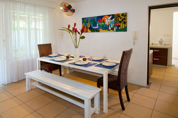 هتل Gardens Retreat