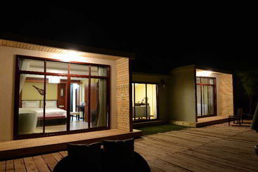 هتل Lijiang Lashi Lake Retreat