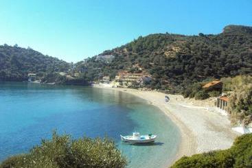 هتل Limnionas Bay Village