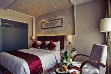هتل Mercure Chengdu North