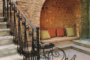 هتل The Captain S House Boutique