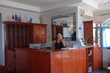 Prapas Apartments