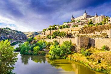 Toledo Ciudad De Las Tres Culturas , Un Lugar Para Disfrutar Todas Las Familias Con Sus Hijos  Desay - Villamiel de Toledo