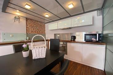 مسافرخانه P&j Apartments Florianska