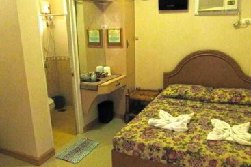 هتل Yuken Mari Beach Haus
