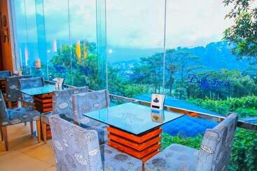 בית מלון כפרי Chalet Baguio