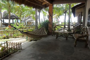 هتل Nitivos Beach Resort
