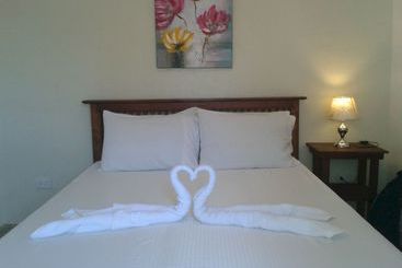 هتل Panglao Palms Apartelle
