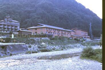 בית מלון כפרי Yuttarinosato Inaka