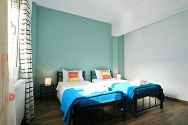 Nikola Apartments