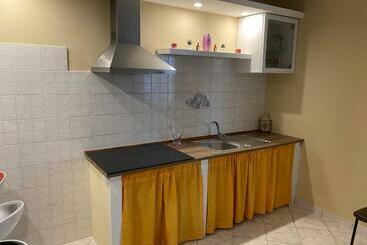 تختخواب و صبحانه Bed&breakfast   Lafoce