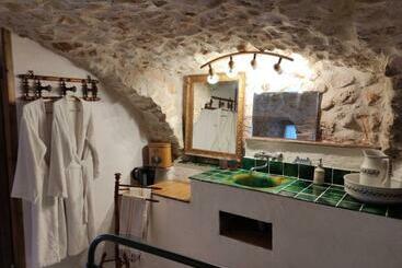 تختخواب و صبحانه Chambres Du Clocher