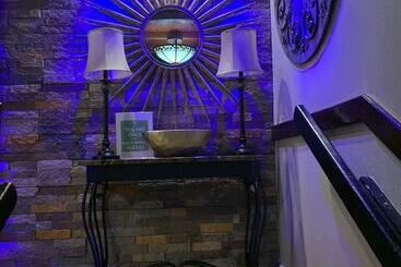 هاستل Seaview Inn