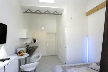 Les Bains Douches