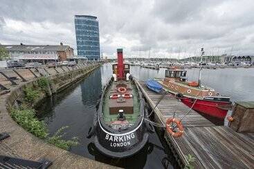 فندق The Ship & Trades