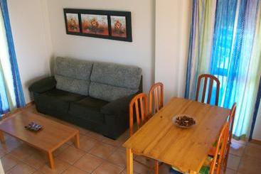 Apartamentos Par Tres   Oliva Nova