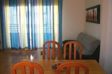 Apartamentos Par Tres   Oliva Nova