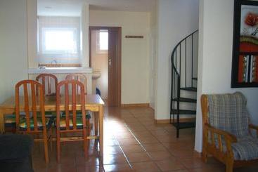 Apartamentos Par Tres   Oliva Nova