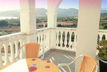 Apartamentos Starnerja II