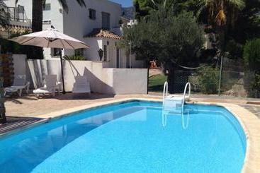 Apartamentos Playa D Y G